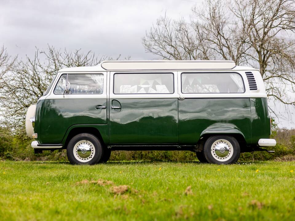 Image 25/50 of Volkswagen T2 Brasil Camper (1972)