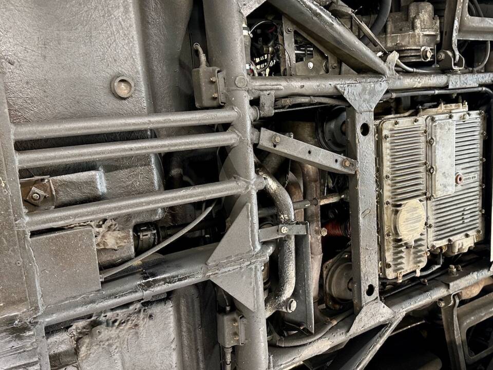 Bild 73/86 von Ferrari 328 GTS (1988)