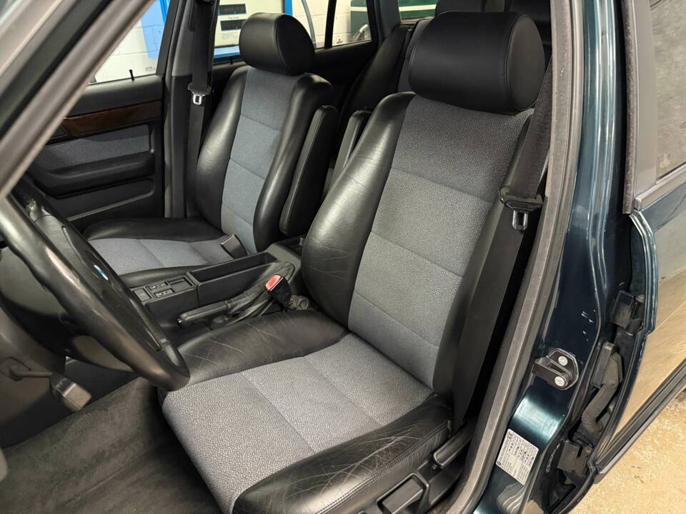 Bild 7/18 von BMW 525i Touring (1994)