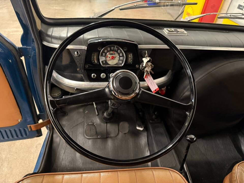 Image 8/23 of FIAT 850 Familiare (1966)