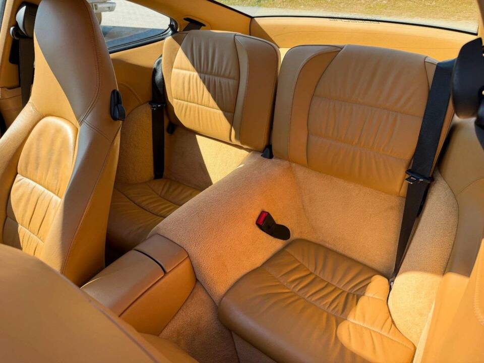 Afbeelding 18/30 van Porsche 911 Carrera (2003)