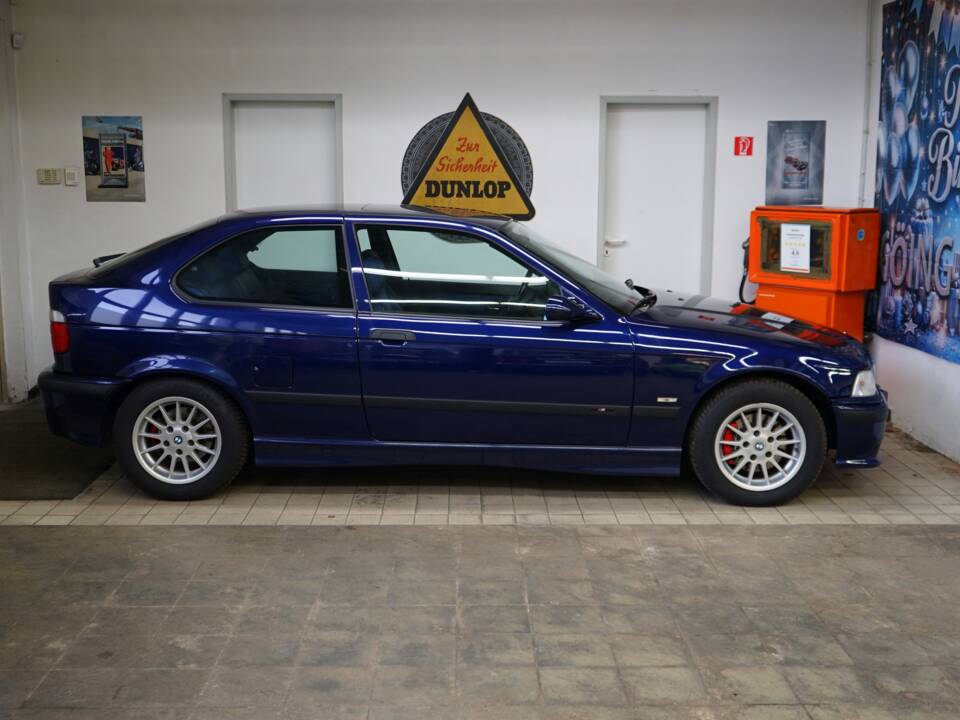Image 29/33 of BMW 323ti Compact (1999)