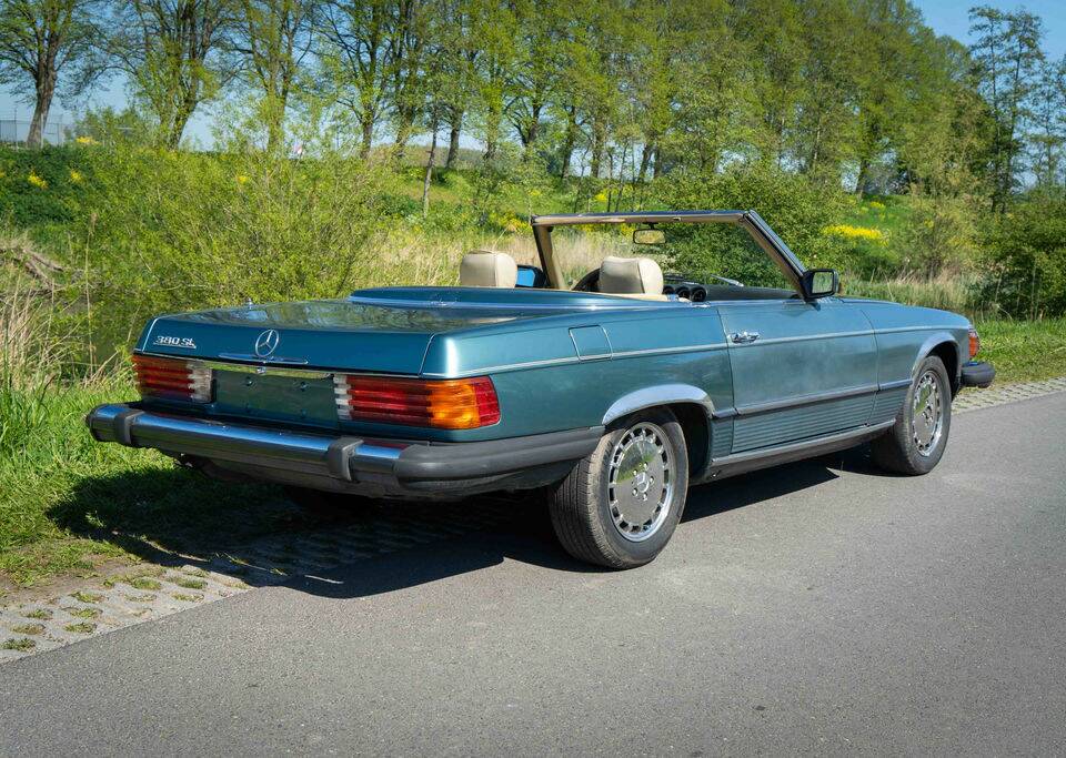 Image 8/8 de Mercedes-Benz 380 SL (1983)