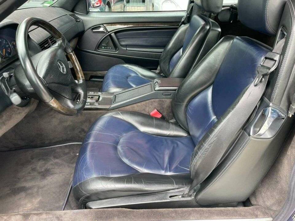 Immagine 14/20 di Mercedes-Benz SL 500 (2000)