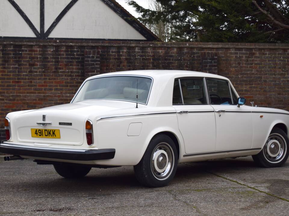 Image 15/50 of Rolls-Royce Silver Shadow II (1979)