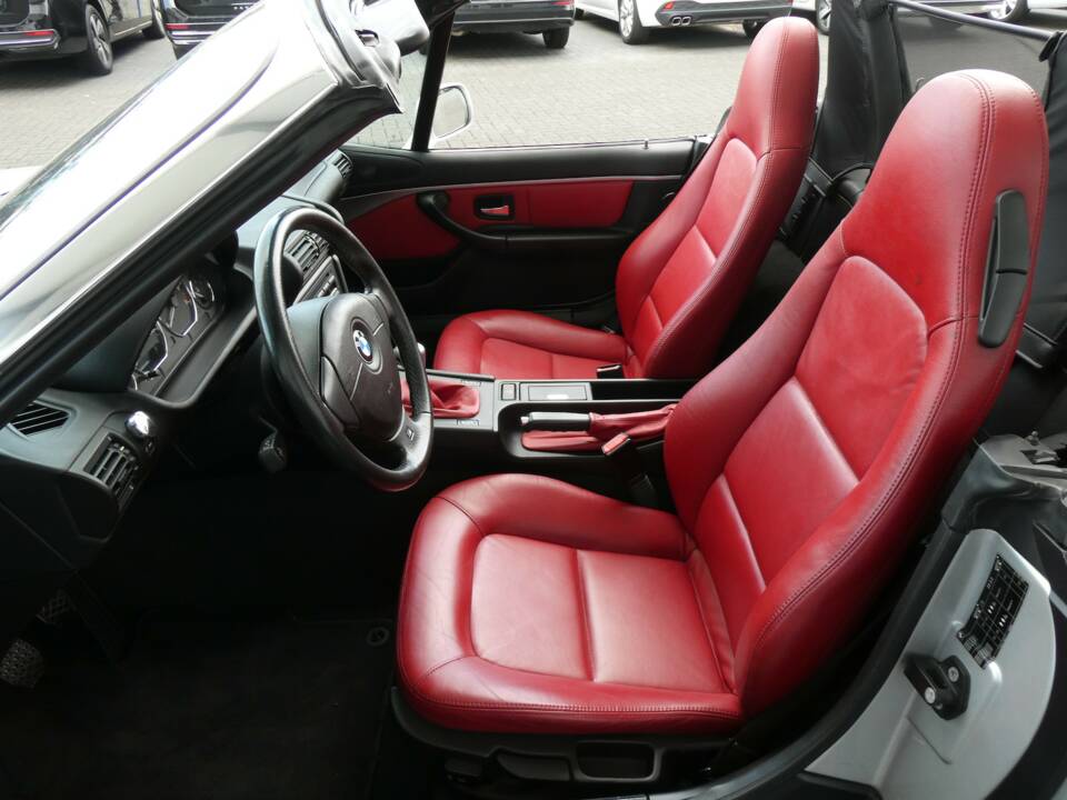 Image 10/21 of BMW Z3 2.2i (2001)