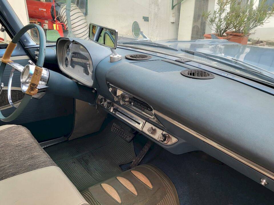 Bild 54/79 von Plymouth Sport Suburban (1958)