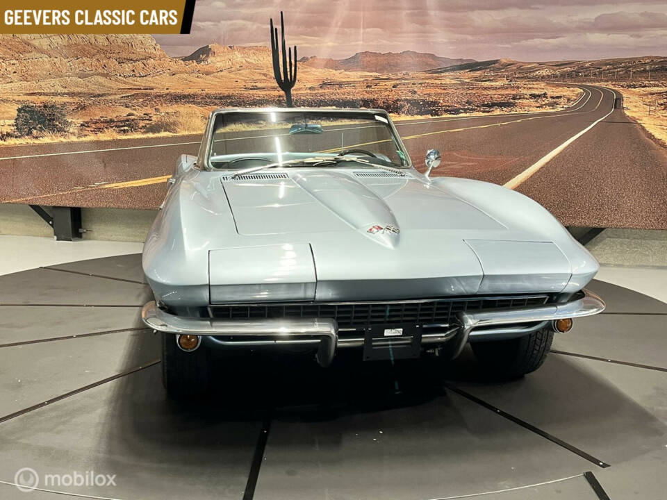 Image 12/33 of Chevrolet Corvette Sting Ray Convertible (1966)