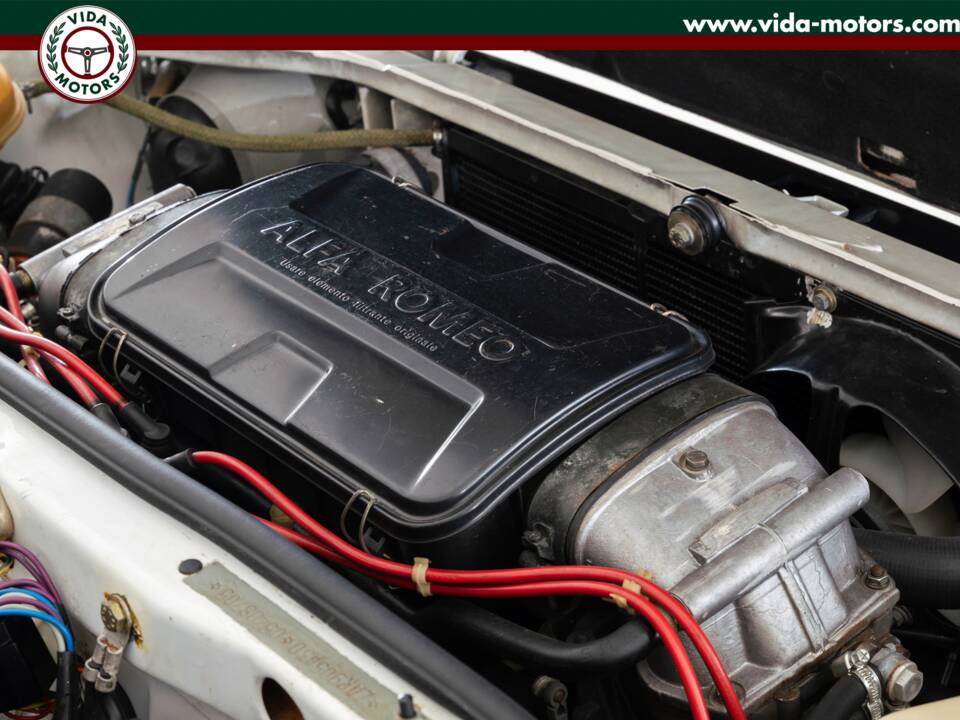 Bild 14/15 von Alfa Romeo 33 - 1.7 QV (1988)
