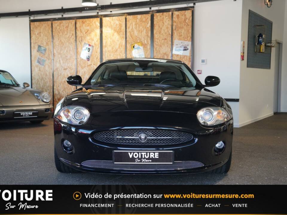 Image 7/37 of Jaguar XK 4.2 (2006)