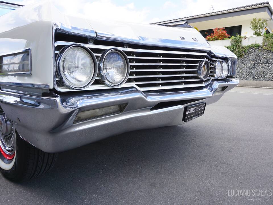 Imagen 20/52 de Buick Electra 225 Custom Convertible (1964)