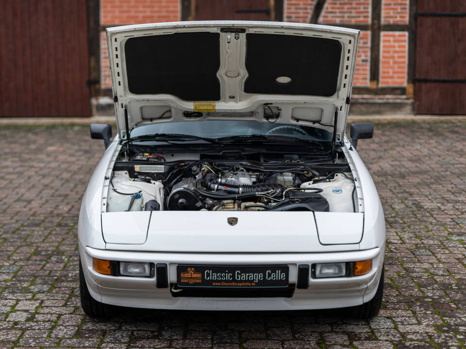 Bild 10/40 von Porsche 924 (1985)