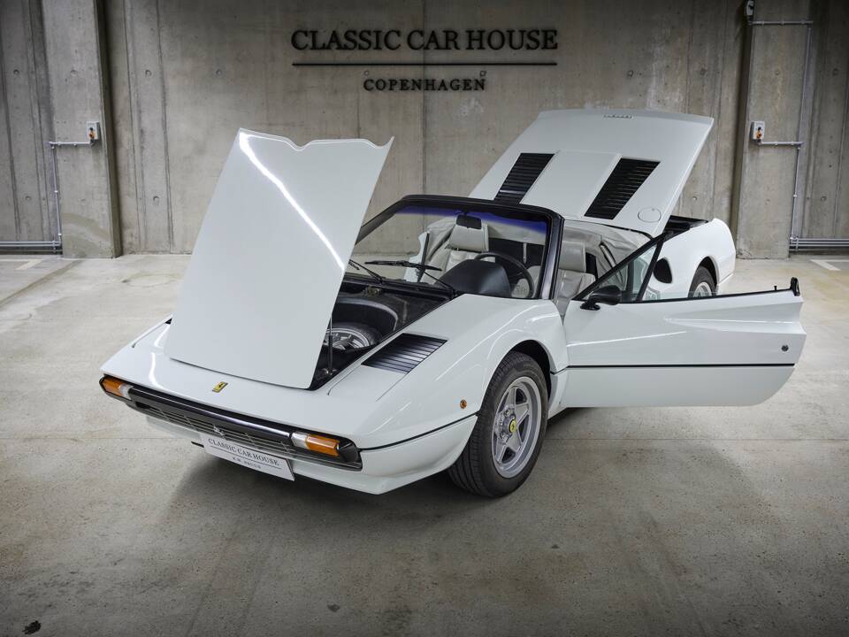 Bild 17/86 von Ferrari 308 GTSi (1982)