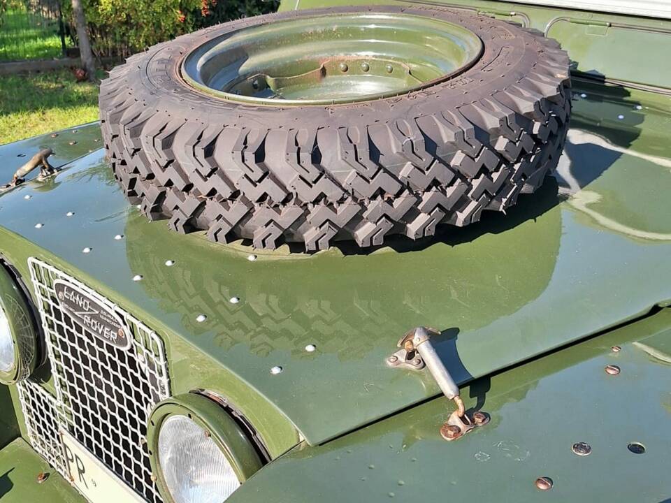 Bild 10/33 von Land Rover 88 (1965)