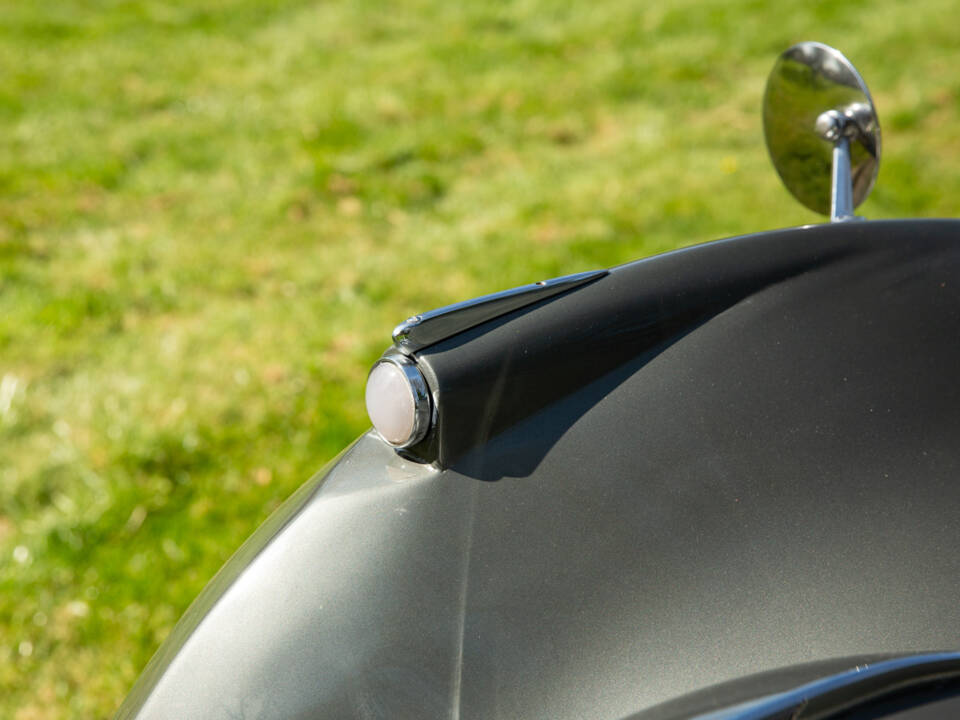 Image 28/38 of Rolls-Royce Silver Dawn (1954)