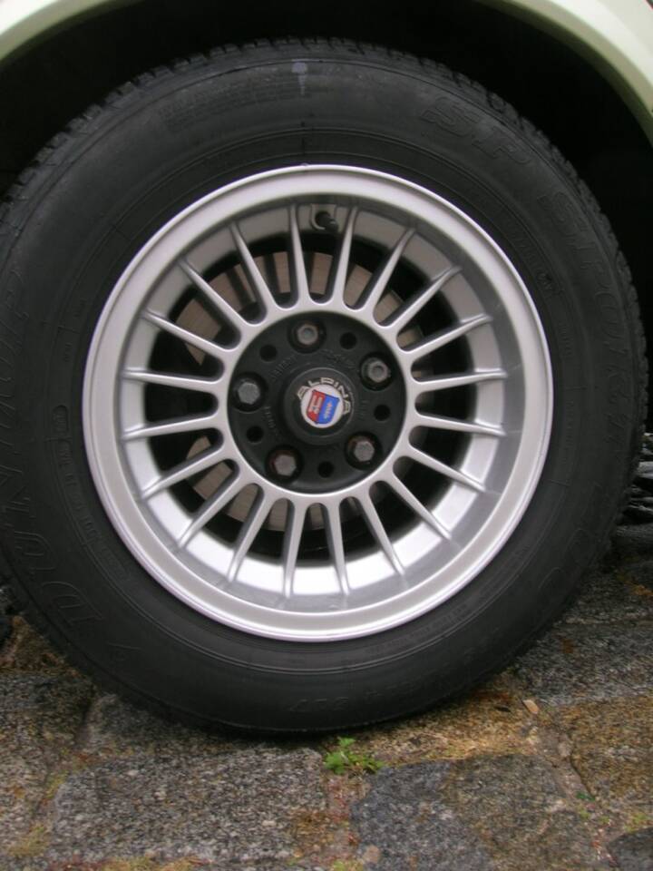 Image 18/18 de BMW 528i (1980)