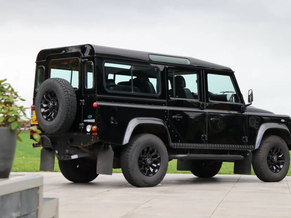 Bild 26/50 von Land Rover Defender 130 Double Cab (2007)