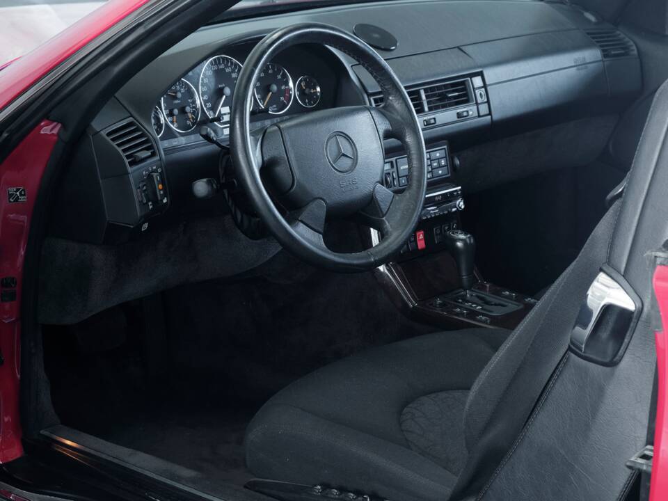 Image 35/50 de Mercedes-Benz SL 500 (1996)