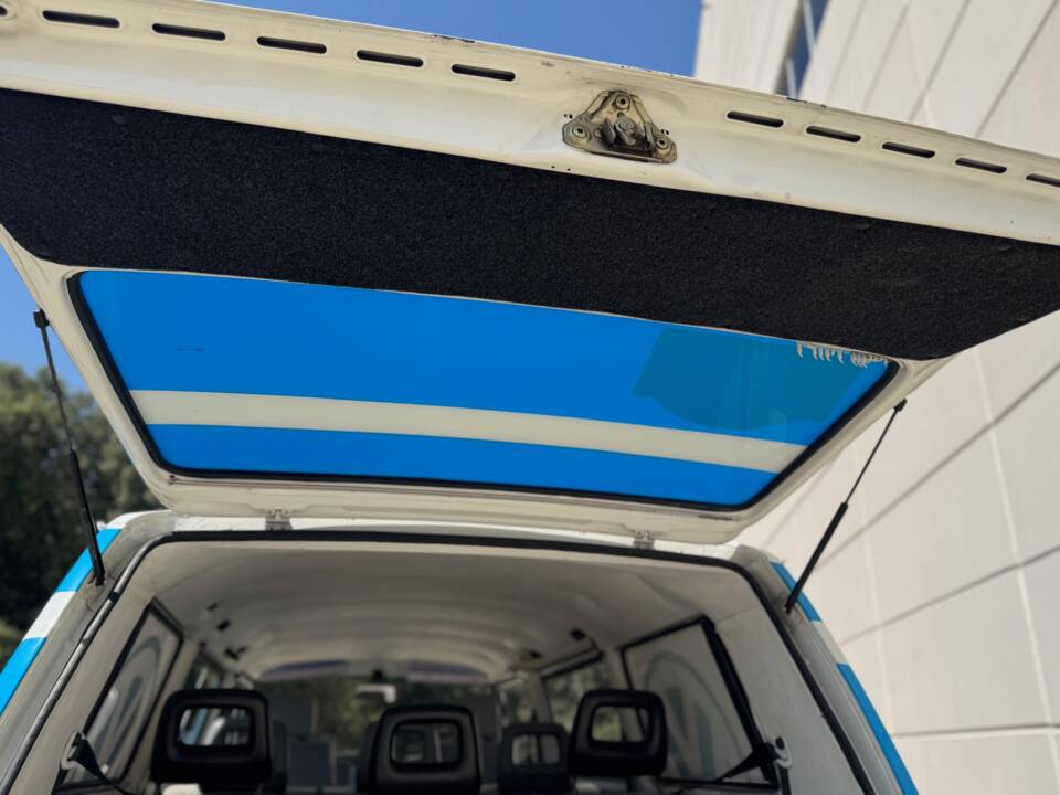 Bild 8/37 von Volkswagen T3 Caravelle 1.9 (1989)