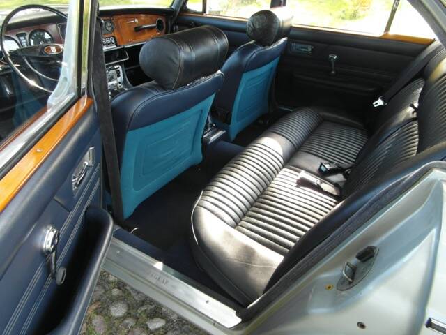 Image 46/60 of Jaguar XJ 6 4.2 (1972)