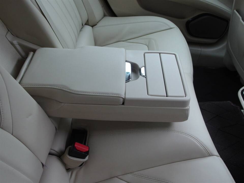 Image 62/90 of Maserati Quattroporte GTS (2013)