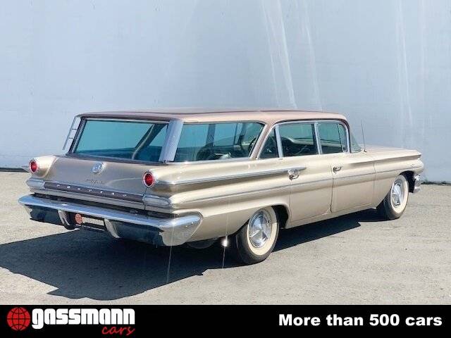 Image 6/15 of Pontiac Catalina Safari (1960)