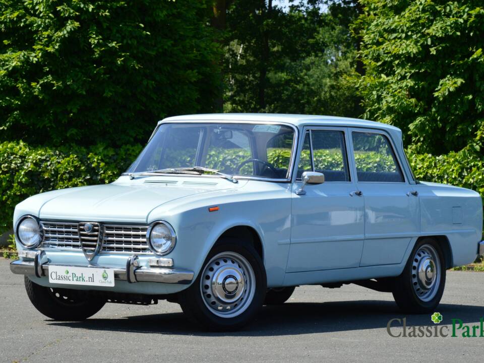 Image 1/50 de Alfa Romeo Giulia 1300 (1967)