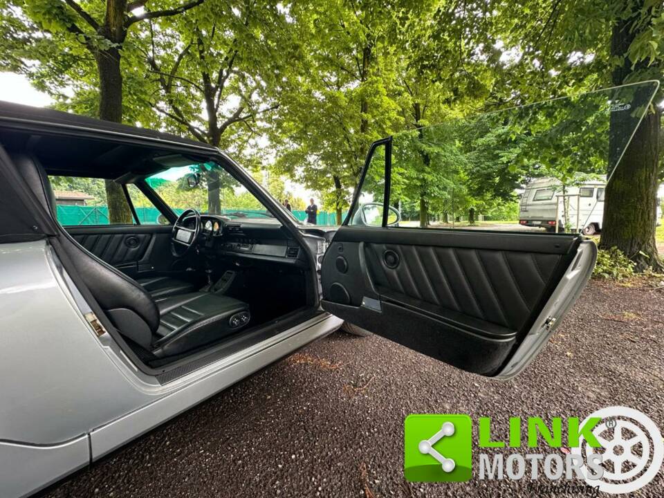Bild 10/10 von Porsche 911 Carrera 4 (1991)