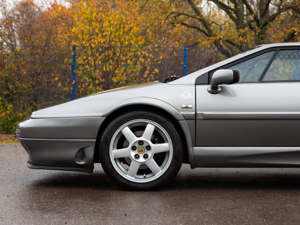Image 44/50 of Lotus Esprit GT3 (1998)