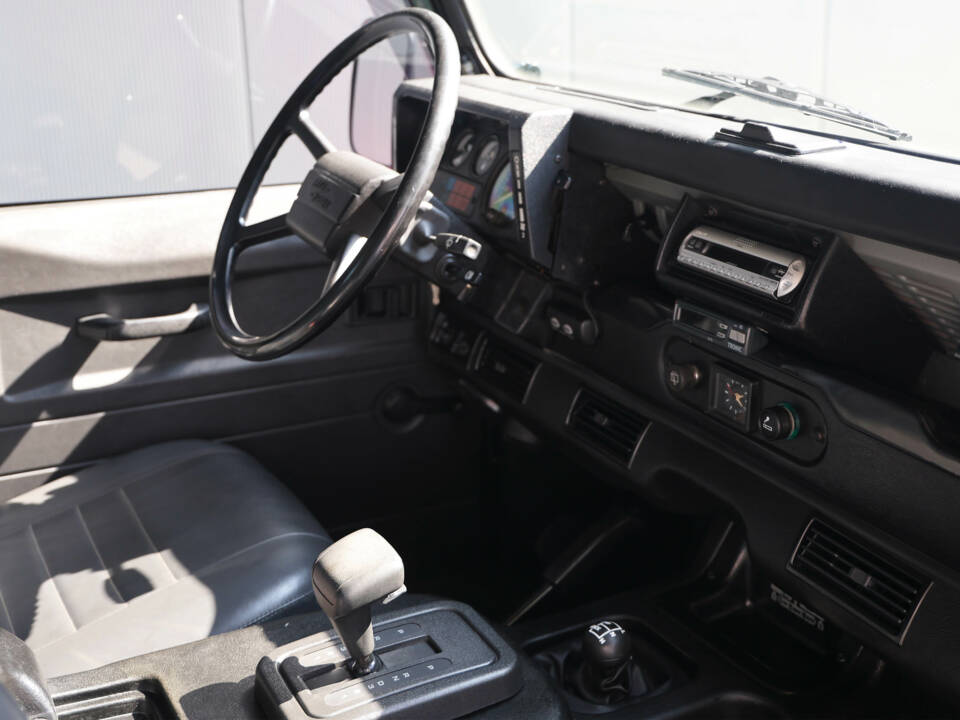 Afbeelding 31/38 van Land Rover 90 (1989)