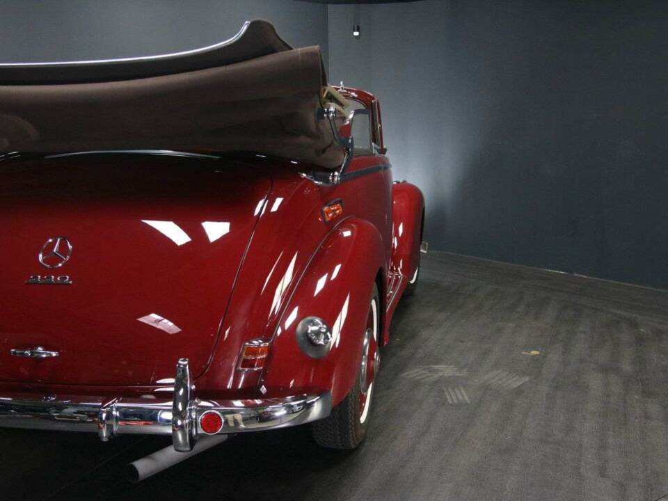 Bild 36/50 von Mercedes-Benz 220 Cabriolet A (1952)