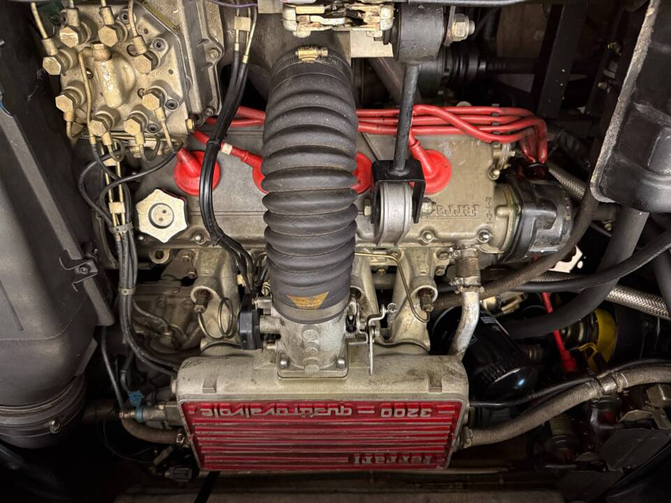 Bild 13/19 von Ferrari Mondial 3.2 (1987)