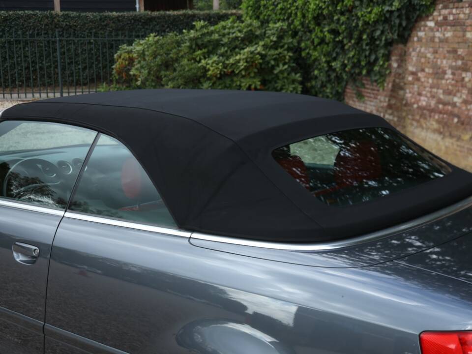 Image 17/50 de Audi S4 (2004)