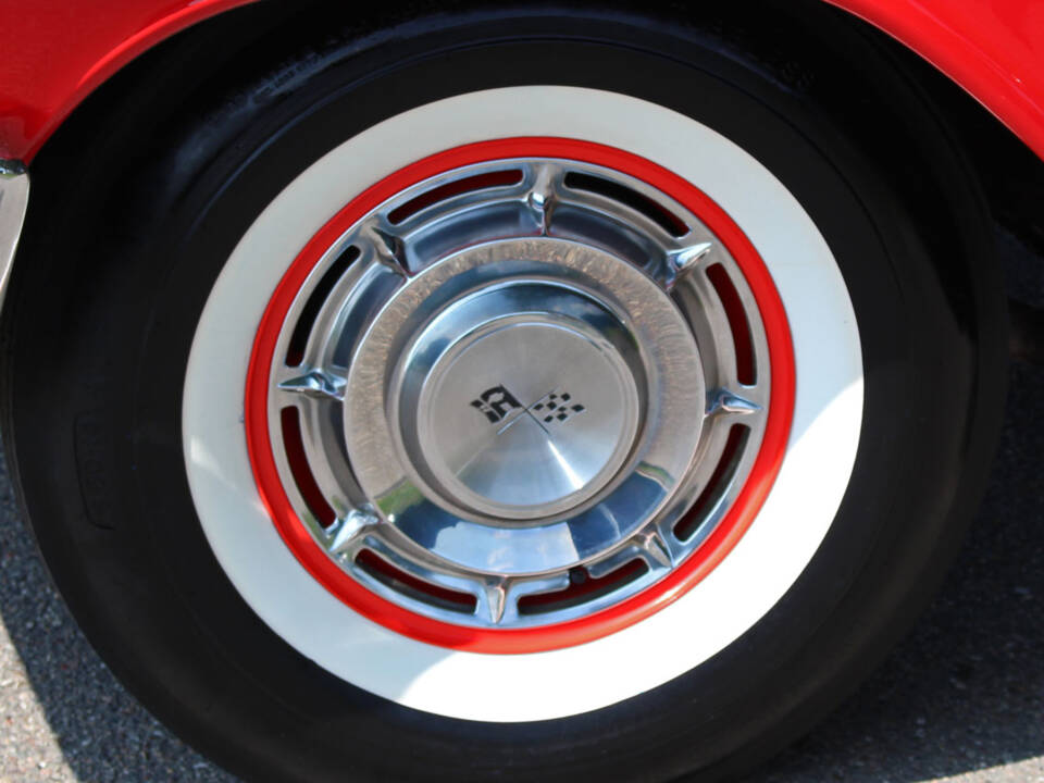 Bild 14/31 von Chevrolet Impala Convertible (1960)