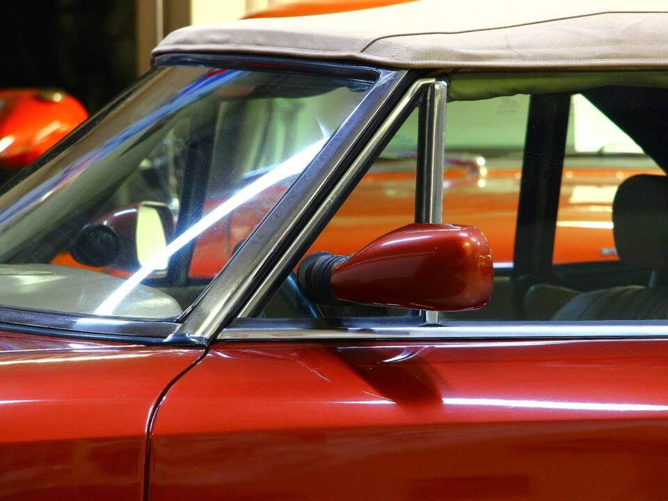 Immagine 17/27 di FIAT Dino Spider (1987)