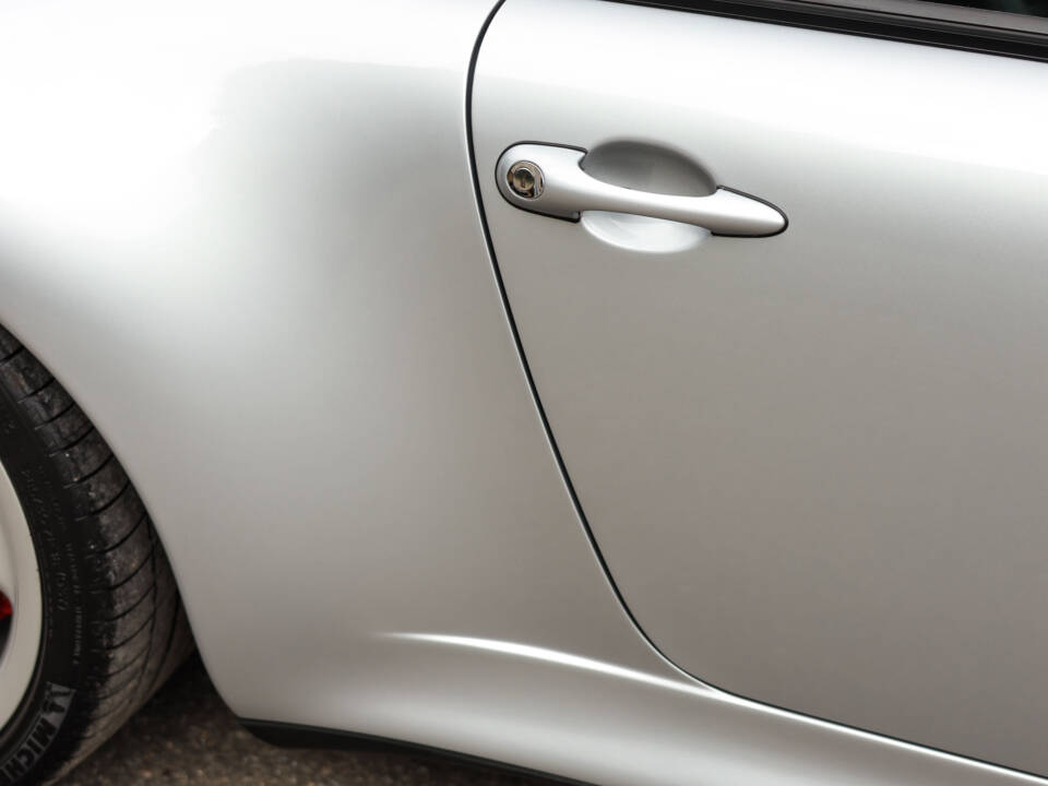 Image 48/90 de Porsche 911 Carrera 4S (1996)