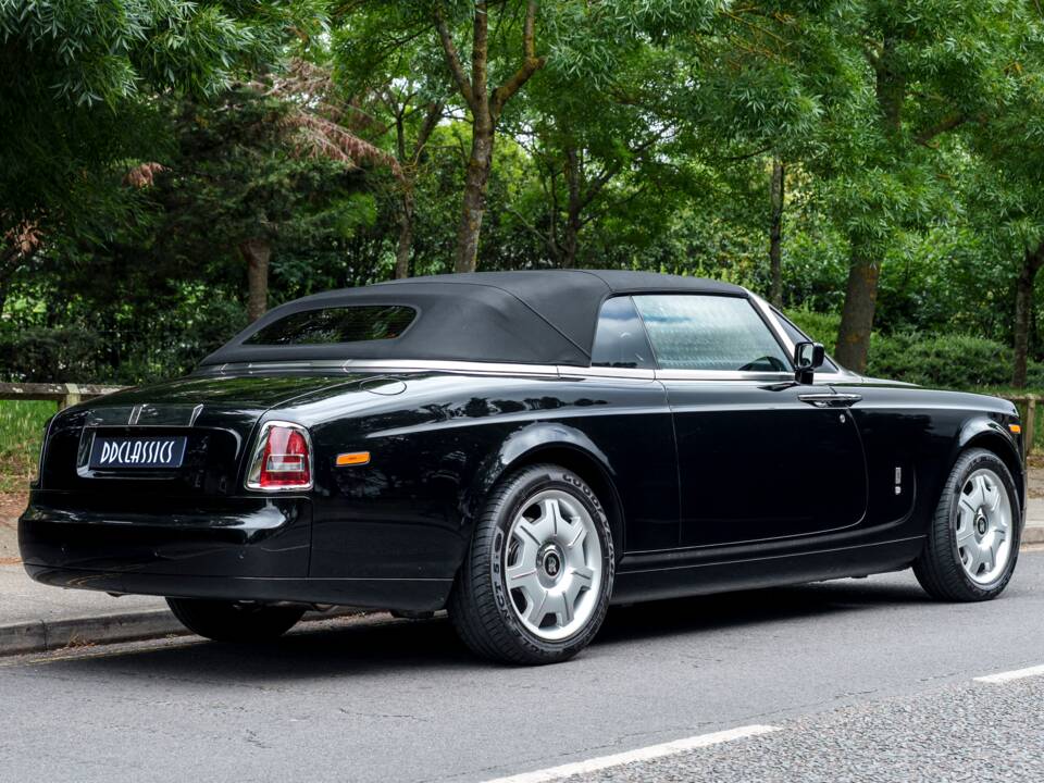 Image 3/35 of Rolls-Royce Phantom DHC (2008)