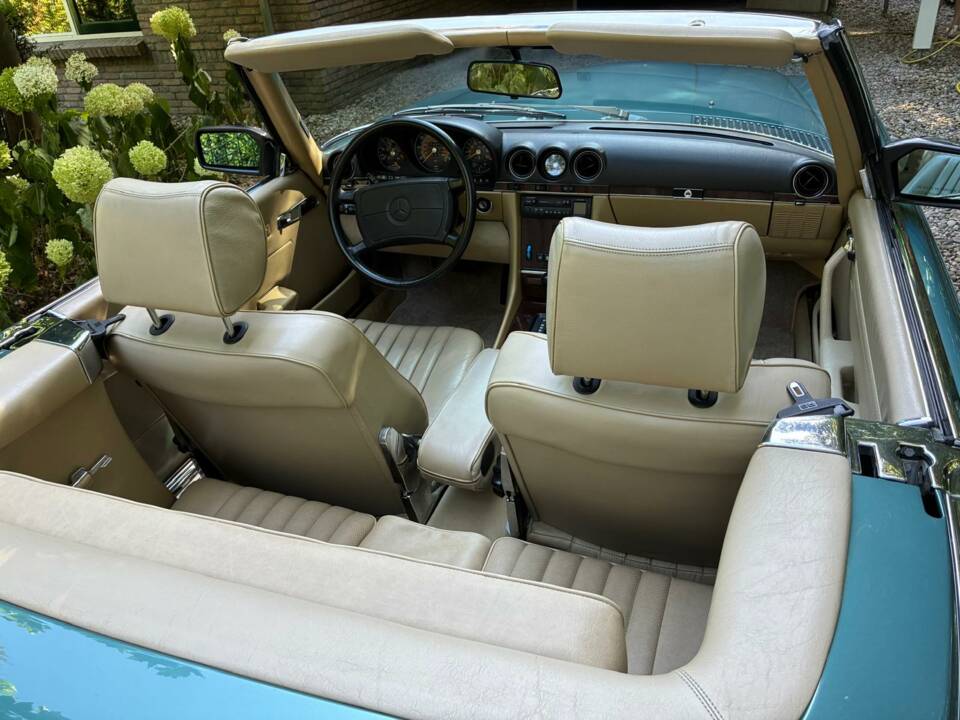 Image 8/30 of Mercedes-Benz 560 SL (1988)