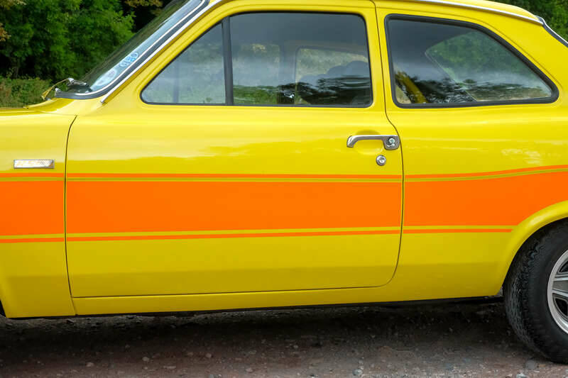 Image 39/50 de Ford Escort RS 2000 (1974)