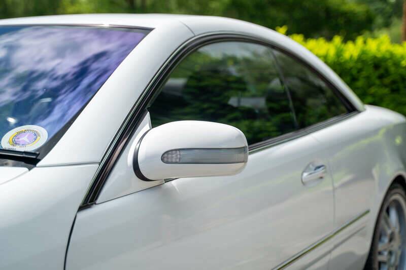 Bild 20/41 von Mercedes-Benz CL 500 (2000)