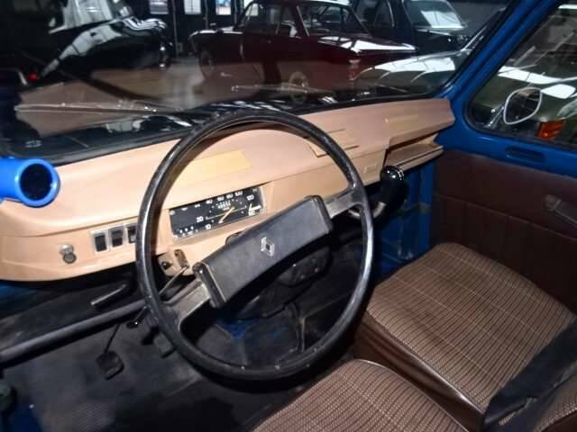 Image 13/30 de Renault R 4 (1979)