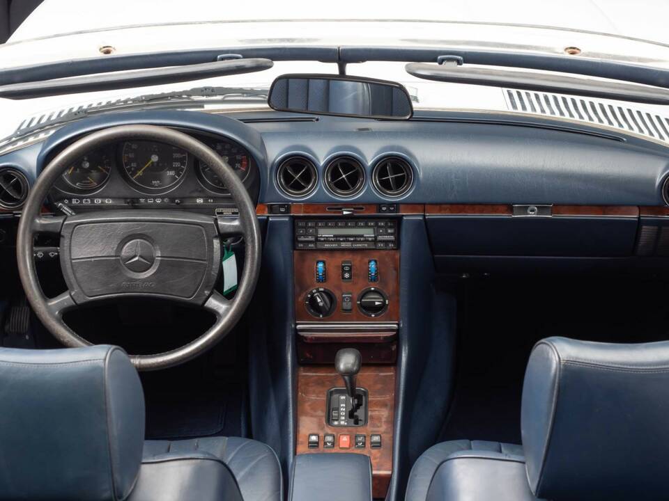 Bild 32/46 von Mercedes-Benz 420 SL (1985)