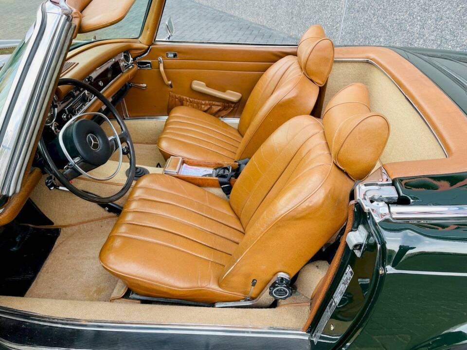 Bild 21/36 von Mercedes-Benz 280 SL (1970)