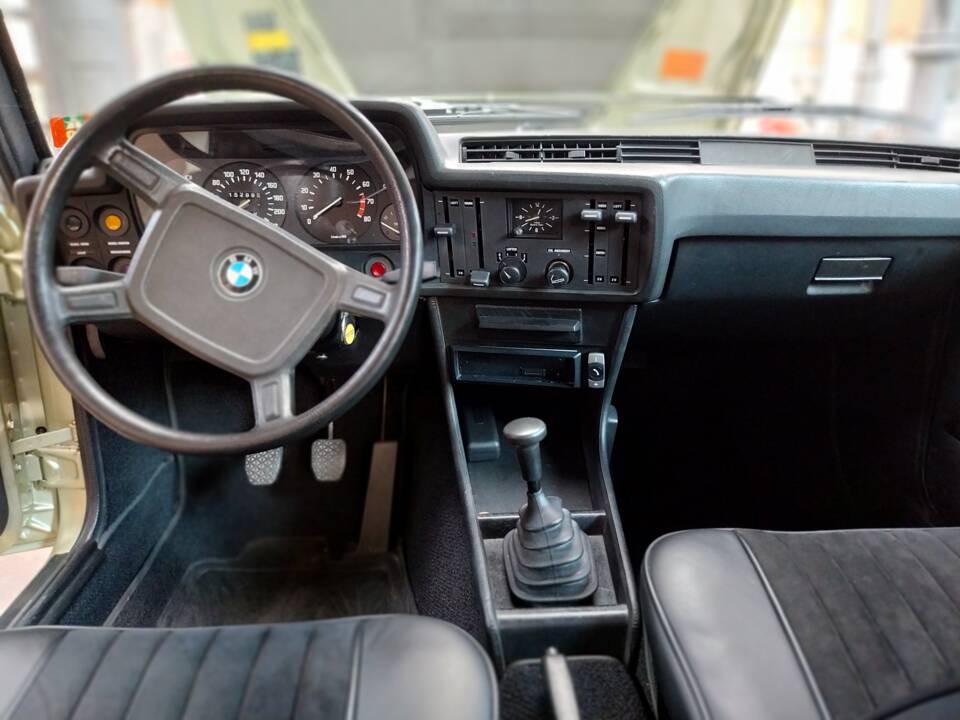 Bild 20/32 von BMW 320 Baur TC (1979)