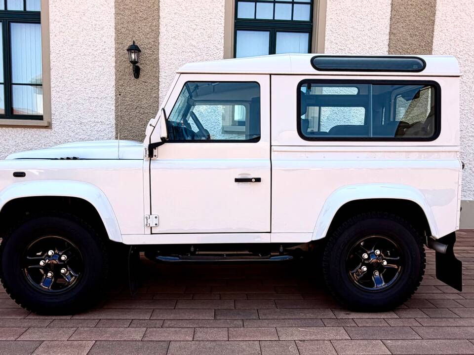 Bild 2/18 von Land Rover Defender 90 TD4 (2007)