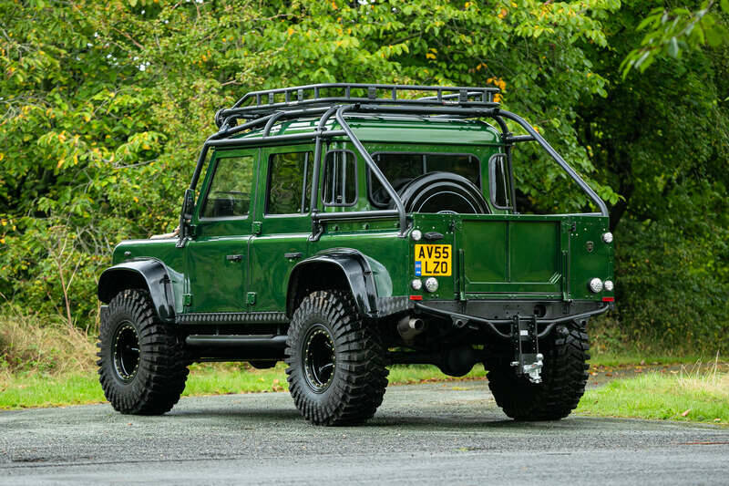 Immagine 4/36 di Land Rover Defender 110 (2005)