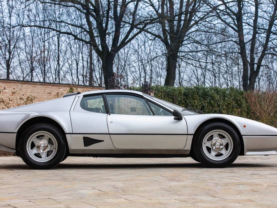 Image 13/50 de Ferrari 512 BBi (1982)