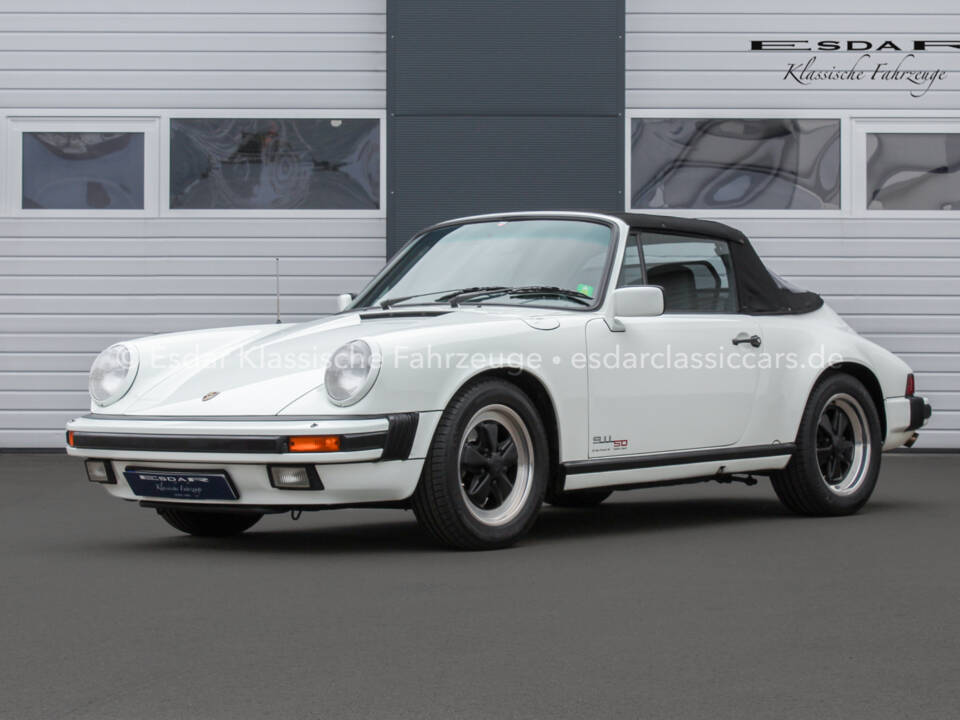 Afbeelding 2/36 van Porsche 911 Carrera 3.2 (1984)