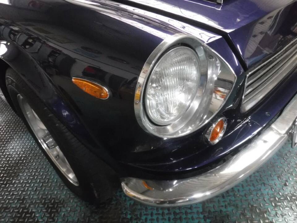 Image 30/50 of Datsun Fairlady 2000 (1968)