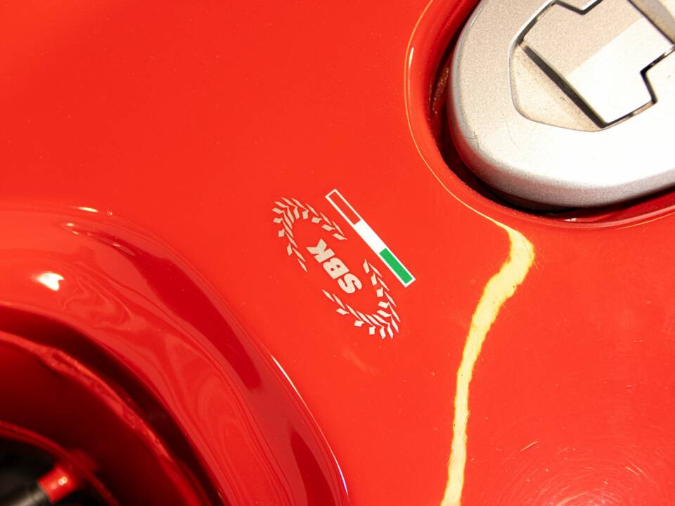 Image 47/50 of Ducati DUMMY (2004)